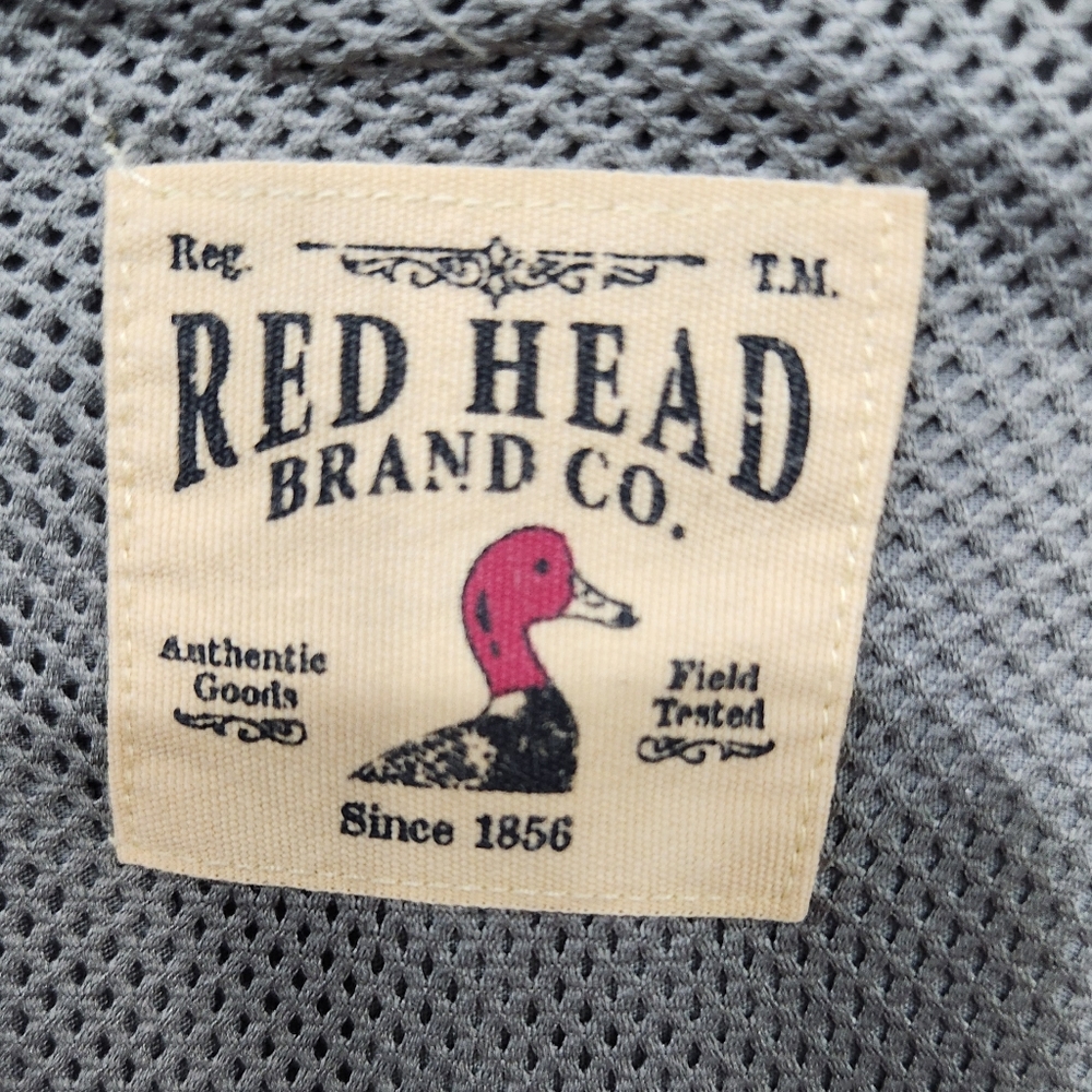 RedHead Spring River Vented Back Solid Button-Down S/S - Picture 12 of 16